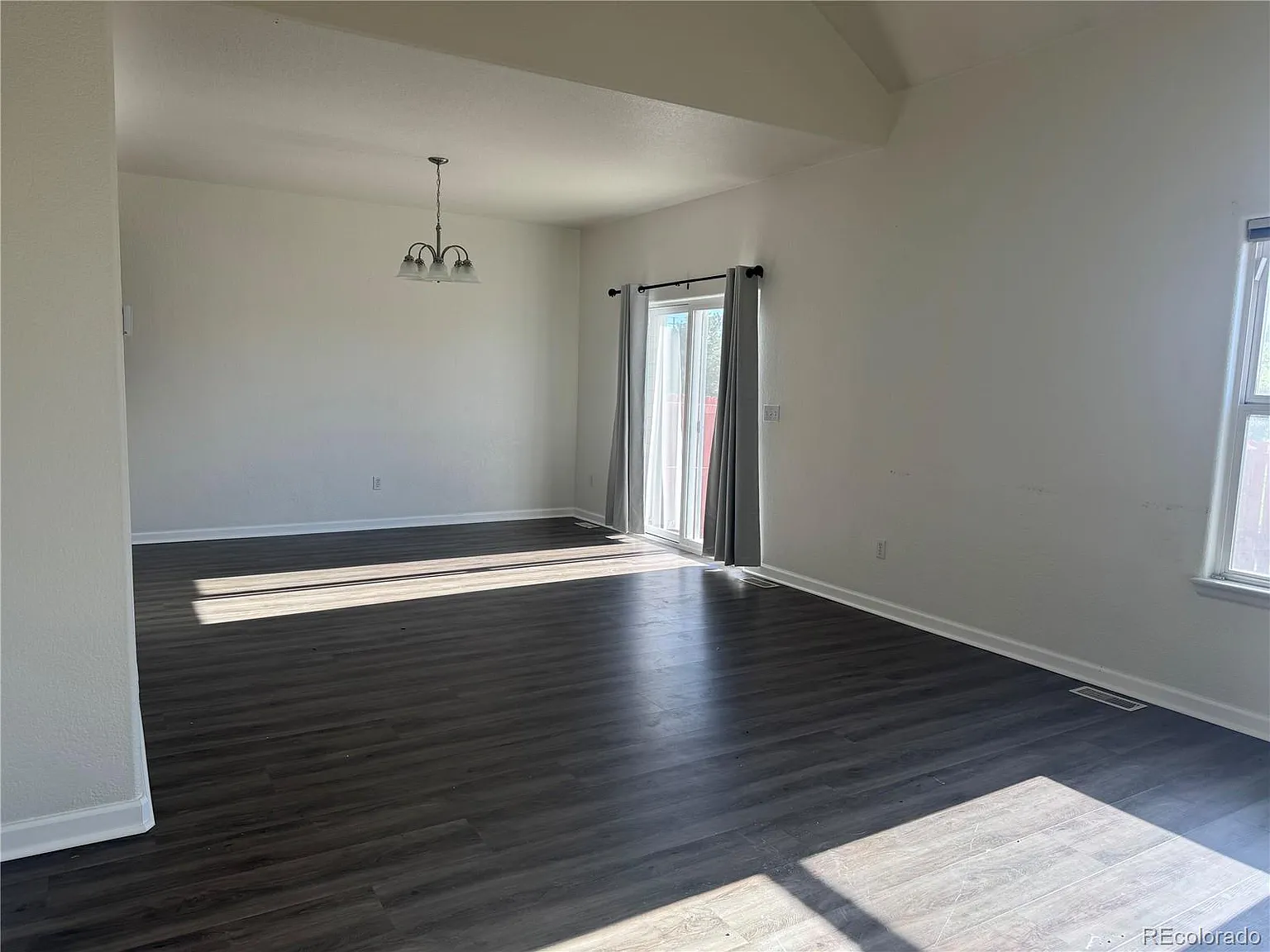 2 bed, 2.0 bath, 1360 sqft, $2,250 — Photo 3