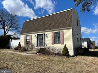 401 Lobelia Ave, Reading, PA