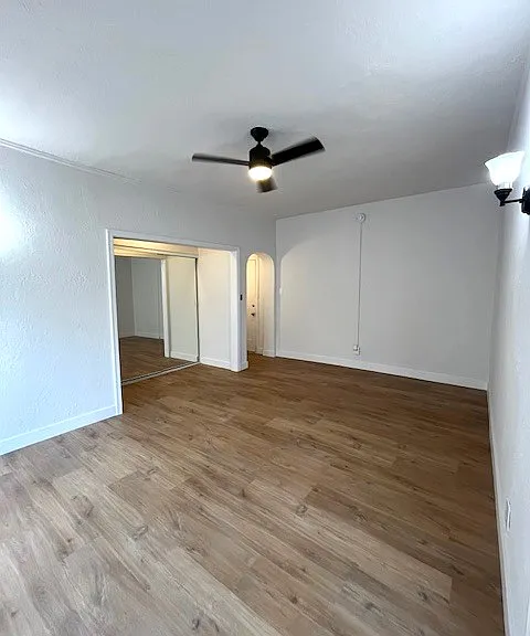 1932 W 25th St #9 — Photo 2