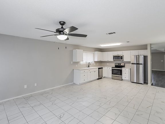 4th image of 6936 Bentley Ave