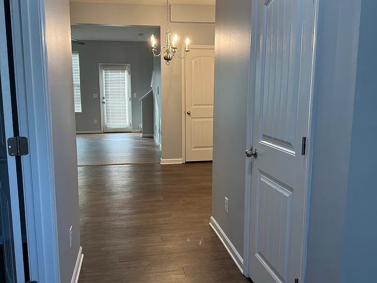 436 Carthage Ct — Photo 5