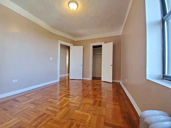 5th image of 3820 Waldo Ave APT F4