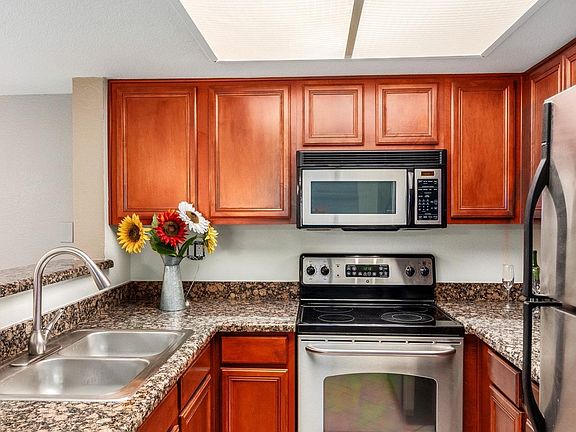 4th image of 5757 W Eugie Ave Unit 1028