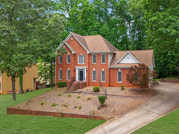 1952 Skidmore Cir, Lawrenceville, GA 30044