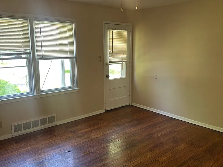 951 N Central Dr — Photo 5