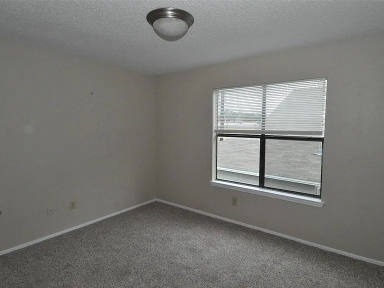 12304 Abney Dr #B — Photo 9