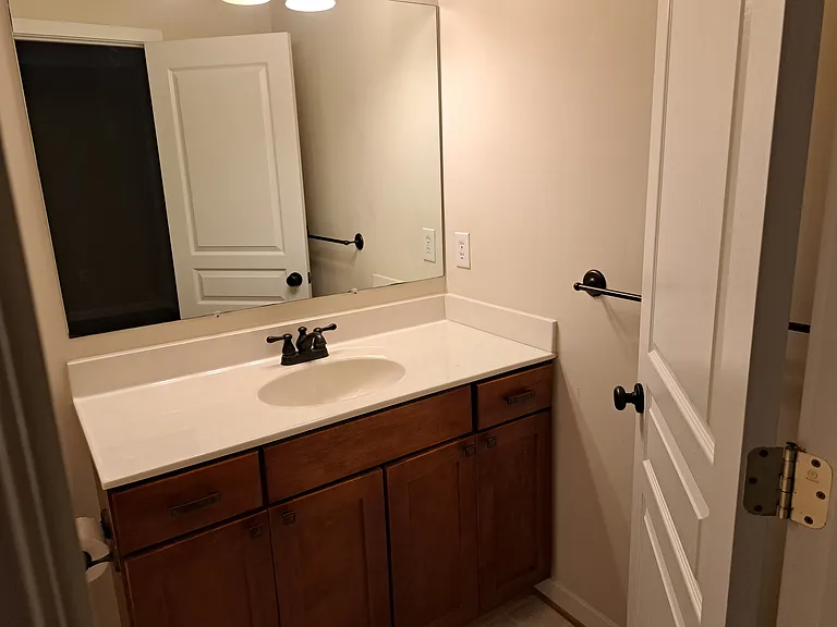 1276 Frost Pl — Photo 10