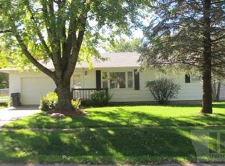 104 W Smith St, Russell, IA 50238
