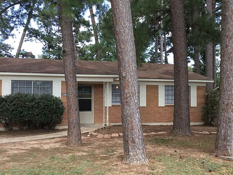 9419 Blom Blvd — Photo 3