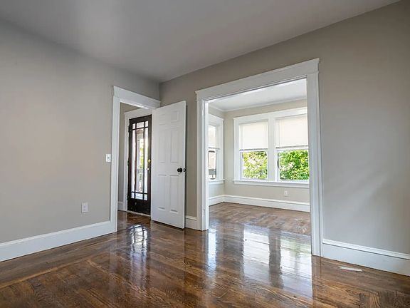 3rd image of 78-80 Pembroke Ave #1