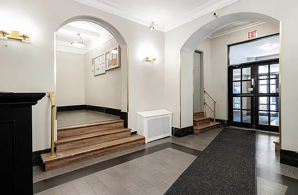 Rented by Rita S Citrin, LREB | media 22