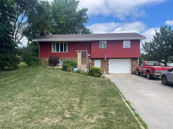 103 W Iowa St, Tripp, SD 57376