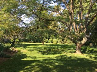 8324 N Indian Creek Pkwy, Fox Point, WI 53217