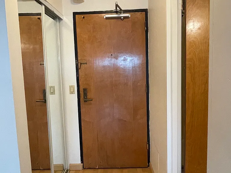 555 E William St #20G — Photo 7