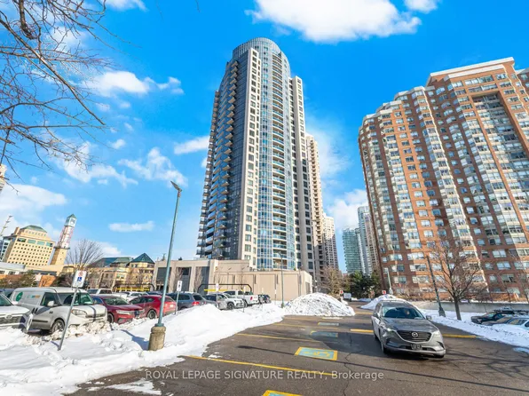 330 Burnhamthorpe Rd W #1402, Mississauga, ON L5B 0E1