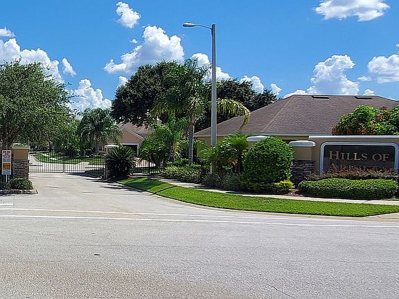 2nd image of 113 Viola Dr