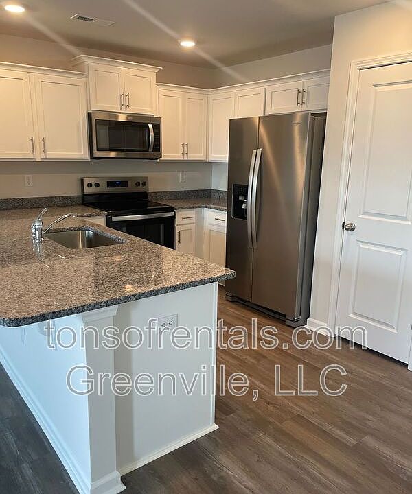 1st image of 808 Embark Cir