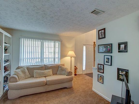 5th image of 2715 Peachtree Parc Ln