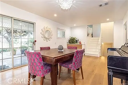 4 bed, 1760 sqft, $5,000 — Photo 2
