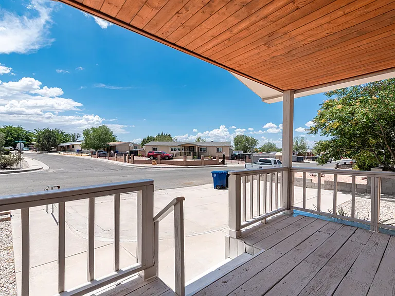 6517 San Francisco Rd NE — Photo 5