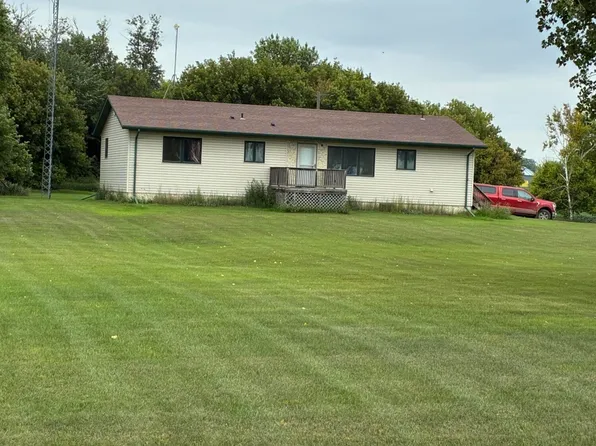15307 71st Pl NE, Grafton, ND 58237