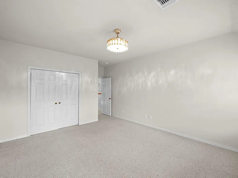5526 Darschelle Dr — Photo 34