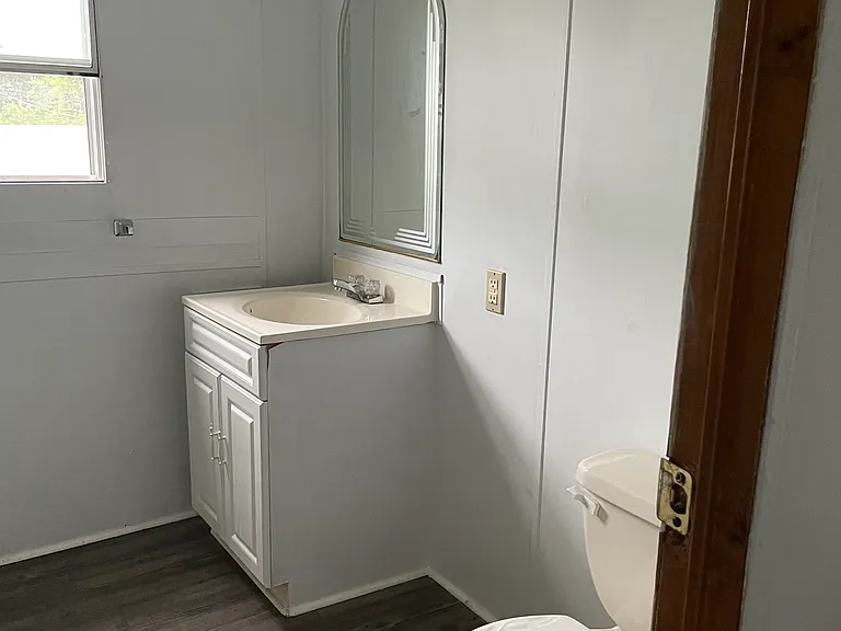 847 W Newton Rd #8 — Photo 7
