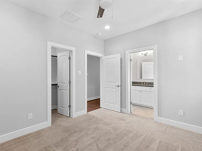8320 Vista Bella Ln — Photo 19