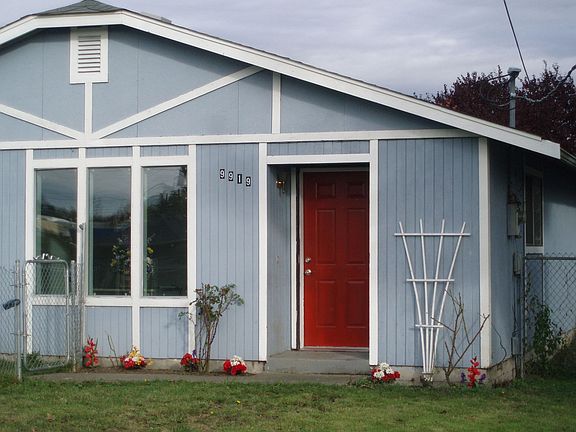 2nd image of 9919 19th Ave E