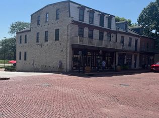 300 S Main St #2, Saint Charles, MO 63301