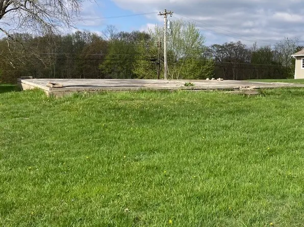 147 Andover Rd, Woodsfield, OH 43793