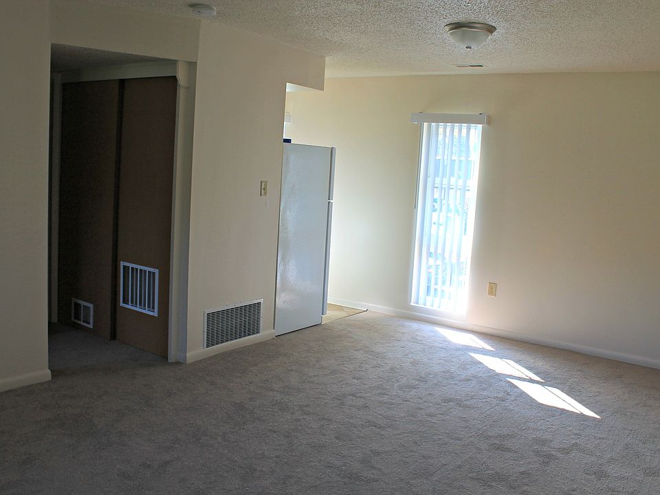 Livingroom Looking Into Kitchen