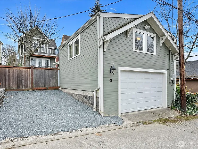 511 N E St — Photo 20