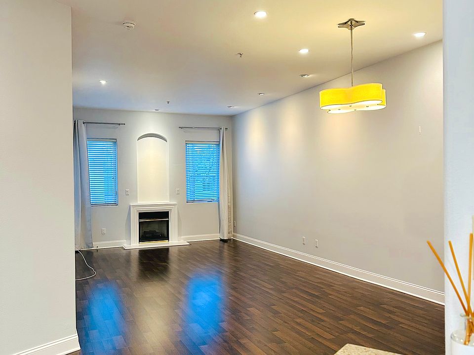 1st image of 11961 Montana Ave APT 308