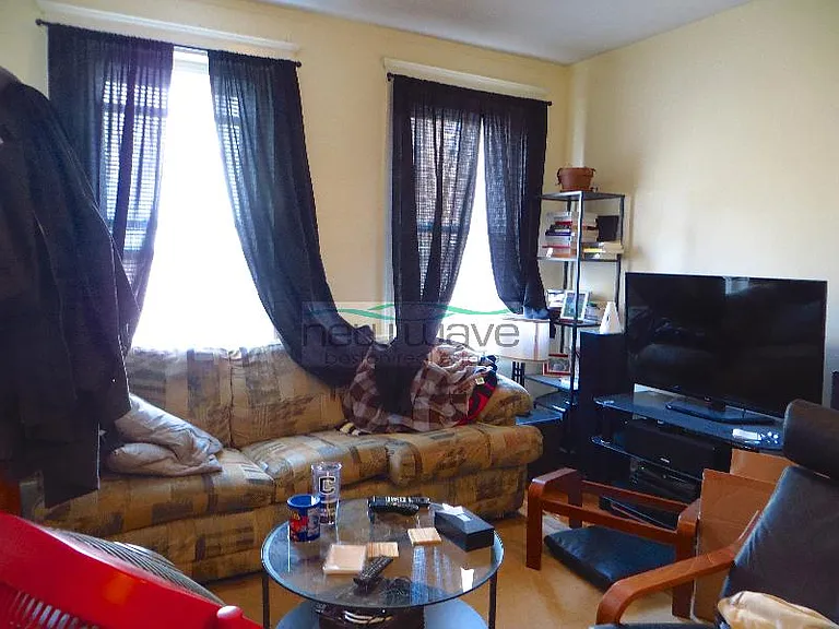 51 Queensberry St #16 — Photo 22