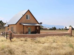 460 Blueberry Hill Rd, Taos, NM 87571