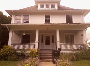 114 W 8th St, Tipton, IA 52772