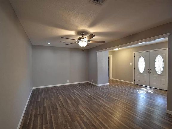 FRONT ENTRY WAY/SITTING AREA