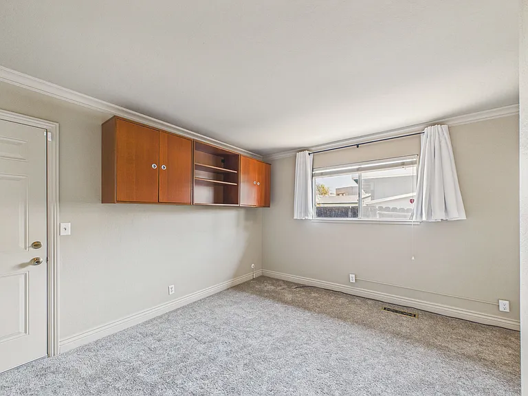 4910 Cabrillo Point — Photo 38