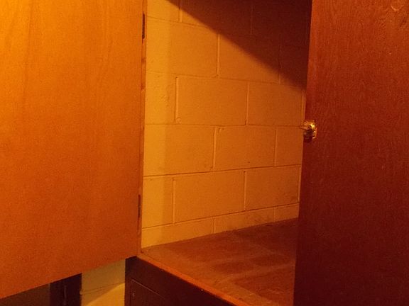 3rd image of 5358 N Cumberland Ave APT 217