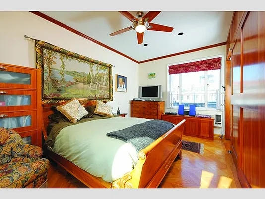 Sold by Stribling | media 24