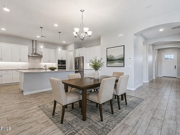 3rd image of 41346 W ARVADA Lane