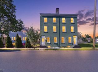 26 W 2Nd St, Florence Twp., NJ 08518