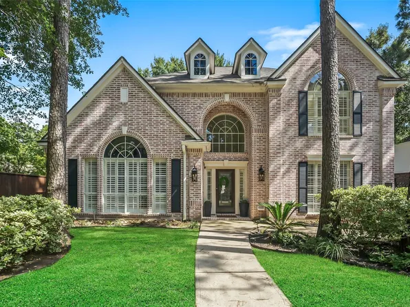 107 N Summer Cloud Dr, Spring, TX 77381