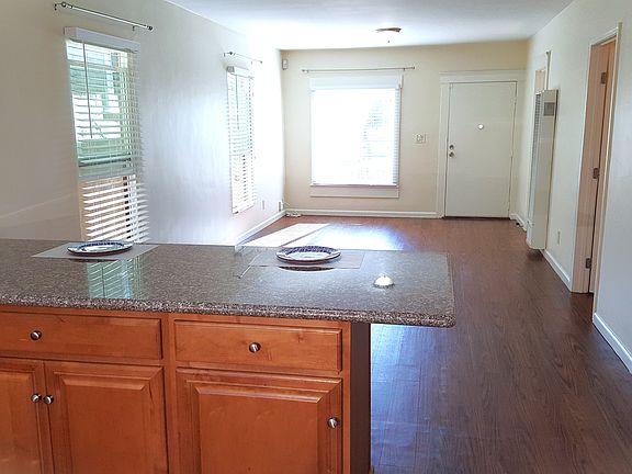 4th image of 2114 Harrison Ave