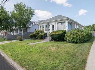 54 Clarner St, Pawtucket, RI 02861