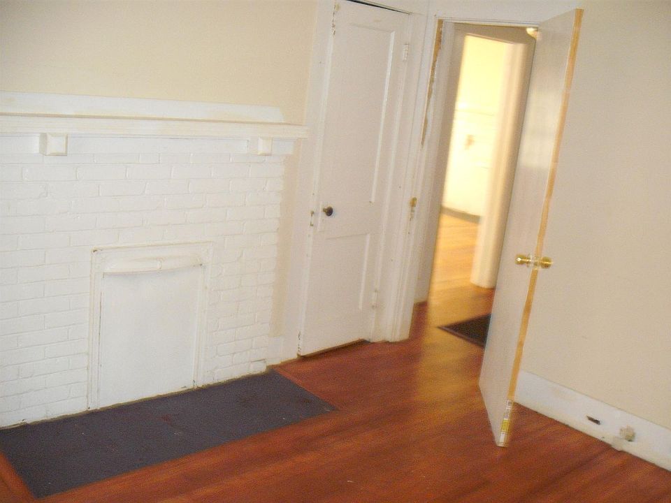 2nd image of 4328 Avenue F