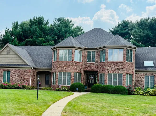 4011 Pinecrest Dr, Champaign, IL 61822