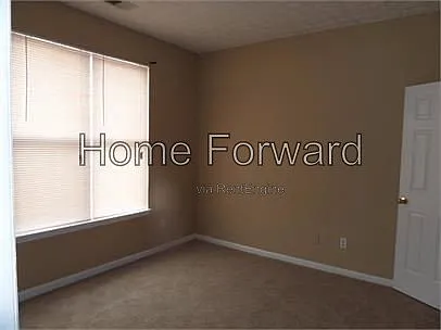 3 bed, 2.0 bath, 1413 sqft, $1,700 — Photo 4