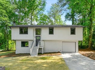 125 Woodbine Dr, Carrollton, GA 30117
